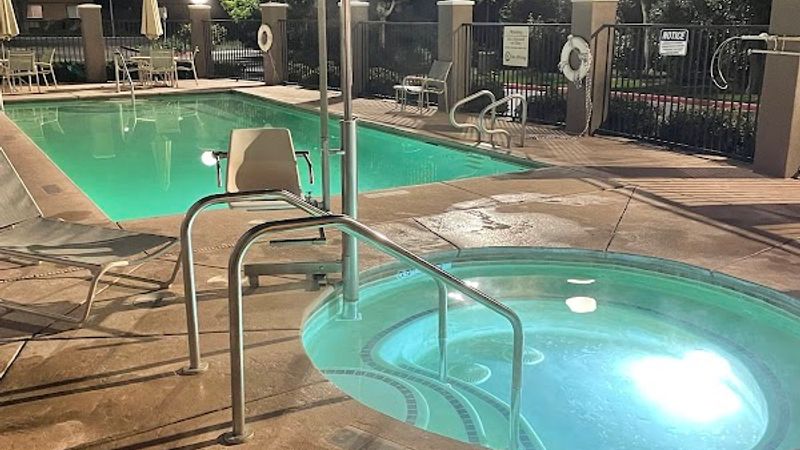 Photo of Holiday Inn Express & Suites Merced - Yosemite Natl Park Area by IHG