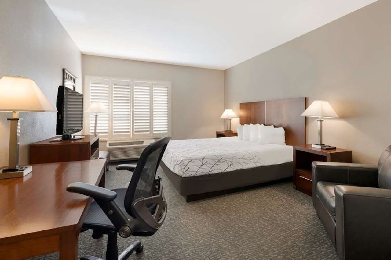 Photo of Best Western Lanai Garden Inn & Suites