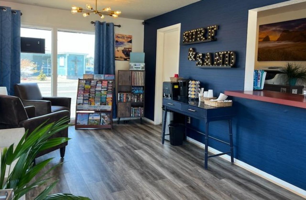 Photo of Surf & Sand Inn