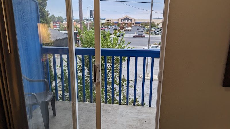 Photo of Howard Johnson by Wyndham Spokane