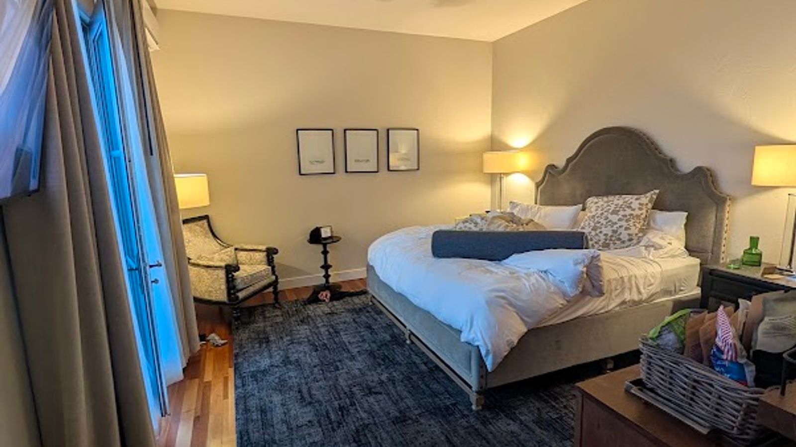 Photo of Black Walnut Inn & Vineyard - Vineyard Luxury Room