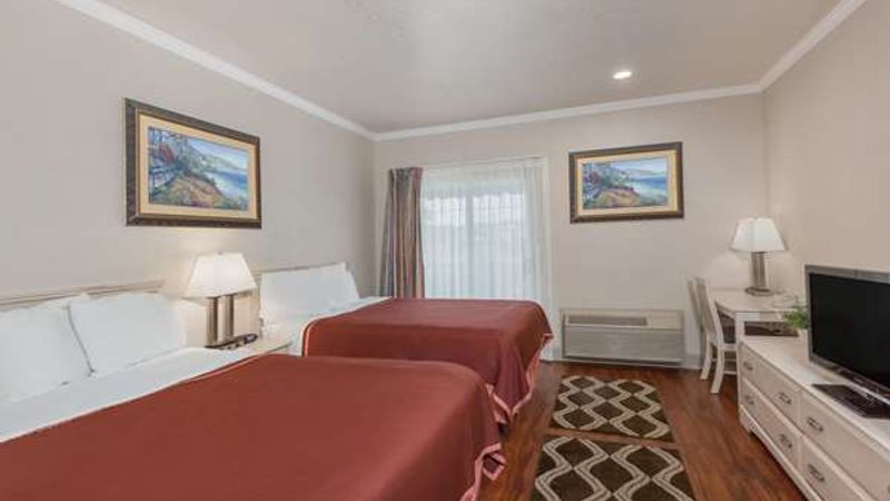 Photo of Monarch Valley Inn Marina at Monterey Bay - Room, 2 Queen Beds, Work Desc, Flat TV