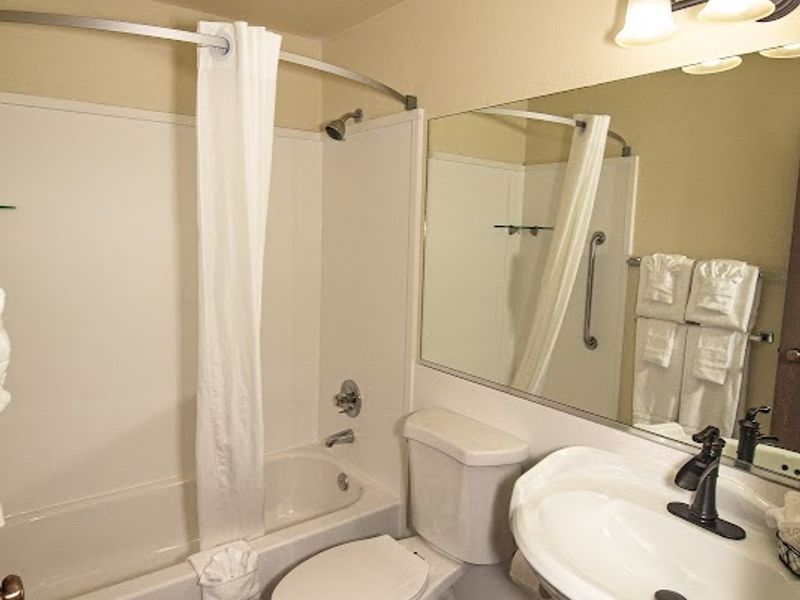 Photo of FairBridge Inn & Suites Sandpoint
