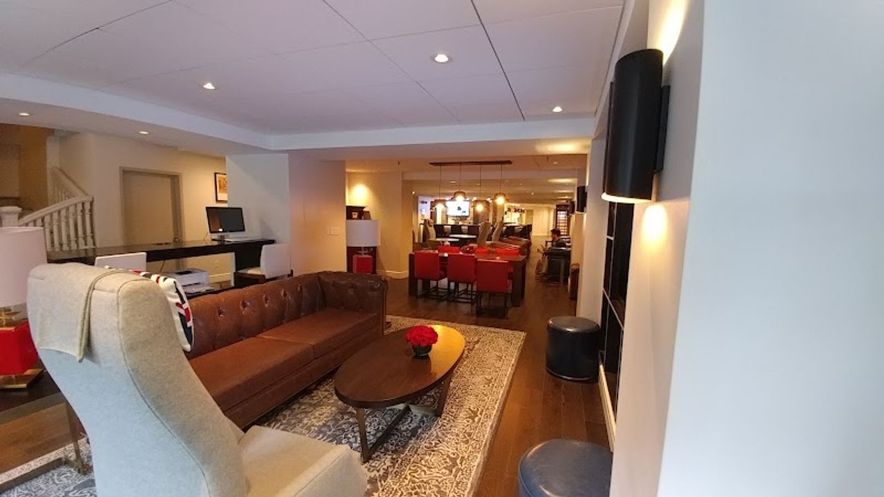 Photo of King George Hotel