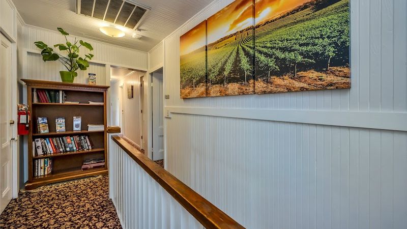 Photo of Calistoga Wine Way Inn