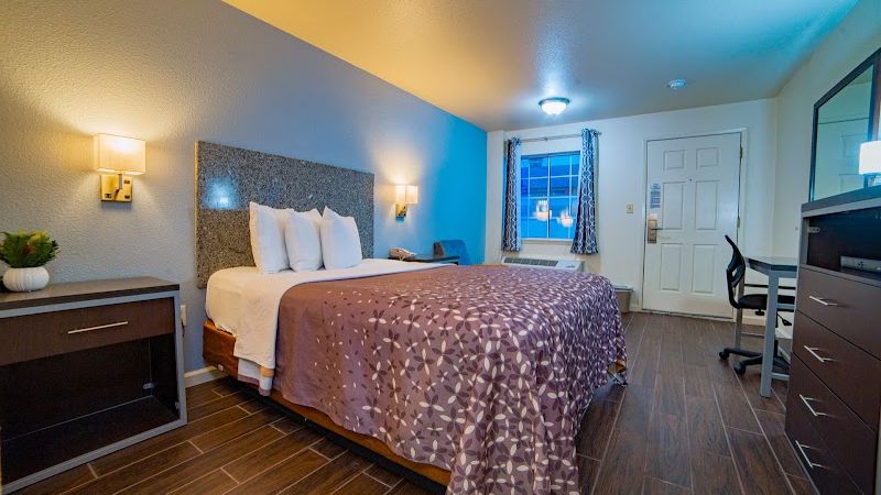 Photo of Turlock Inn