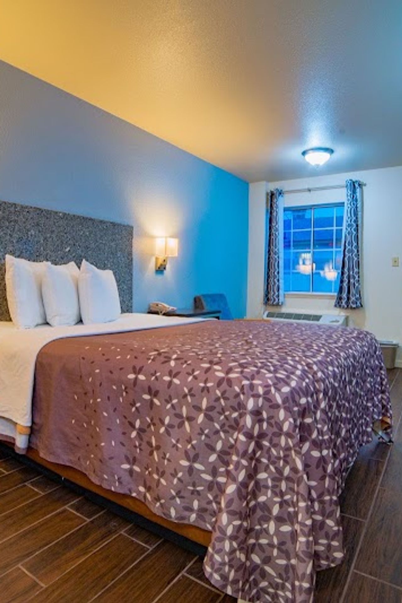 Photo of Turlock Inn