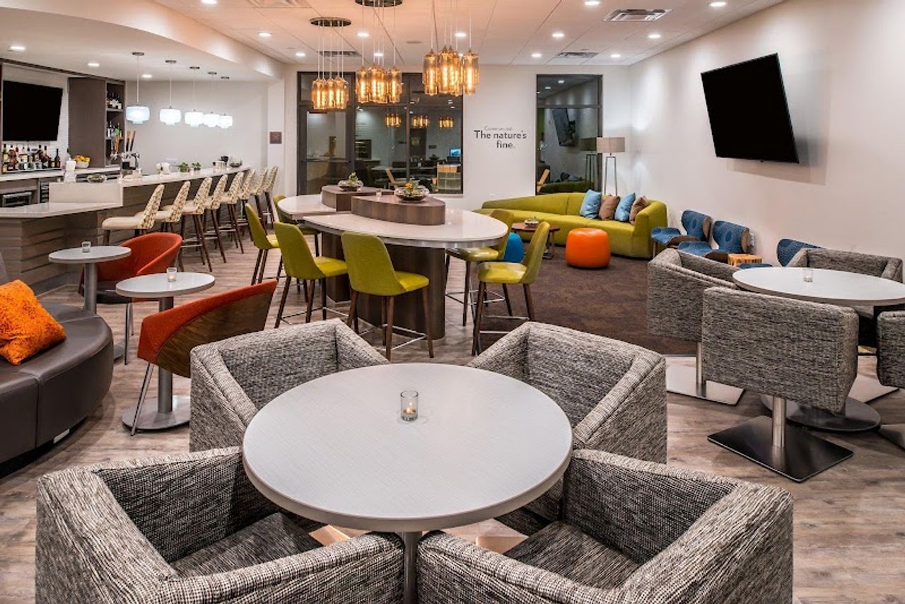 Photo of Even Hotel Eugene, an IHG Hotel - Restaurant, Sports bar