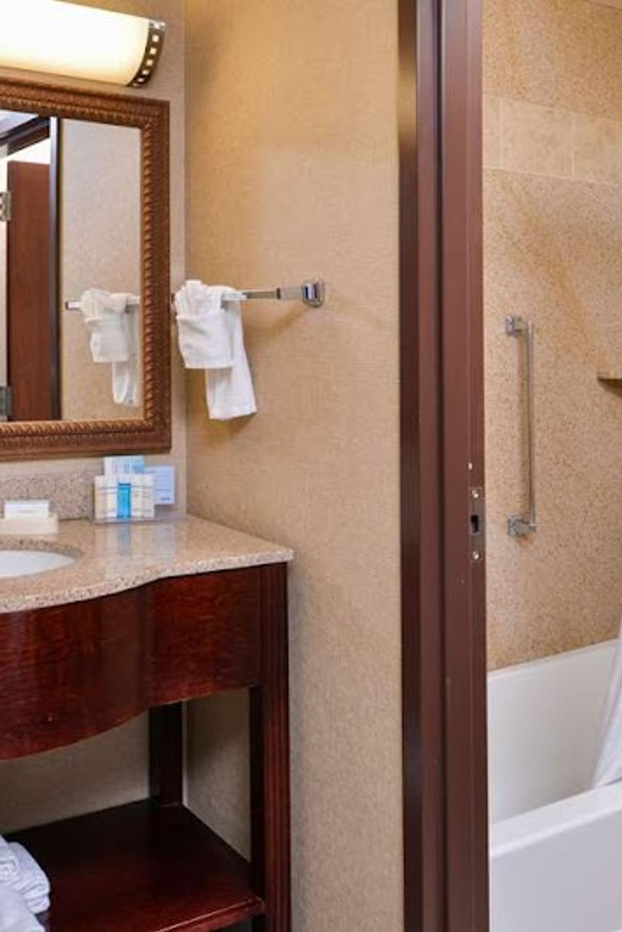 Photo of Hampton Inn & Suites Boise-Meridian