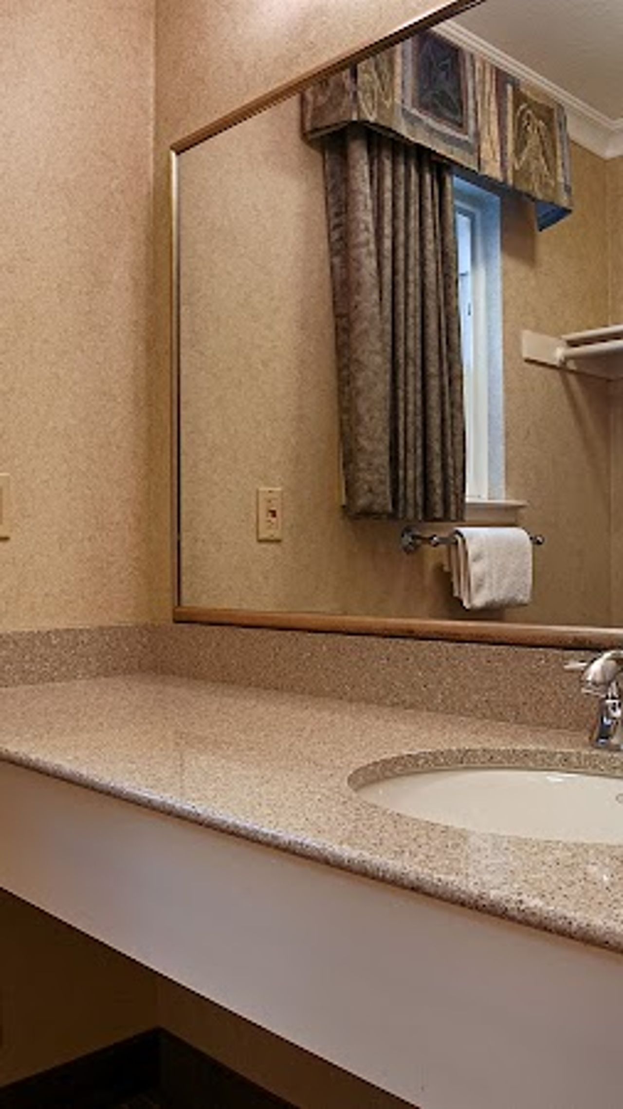 Photo of Best Western University Lodge