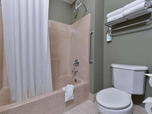 Photo of Comfort Suites Airport Tukwila Seattle
