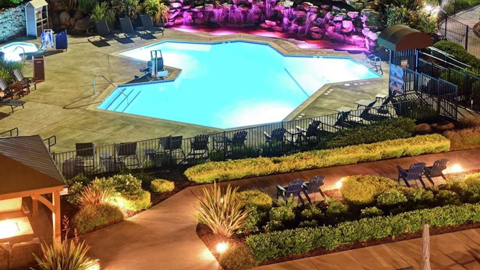 Photo of DoubleTree by Hilton Hotel Pleasanton at the Club