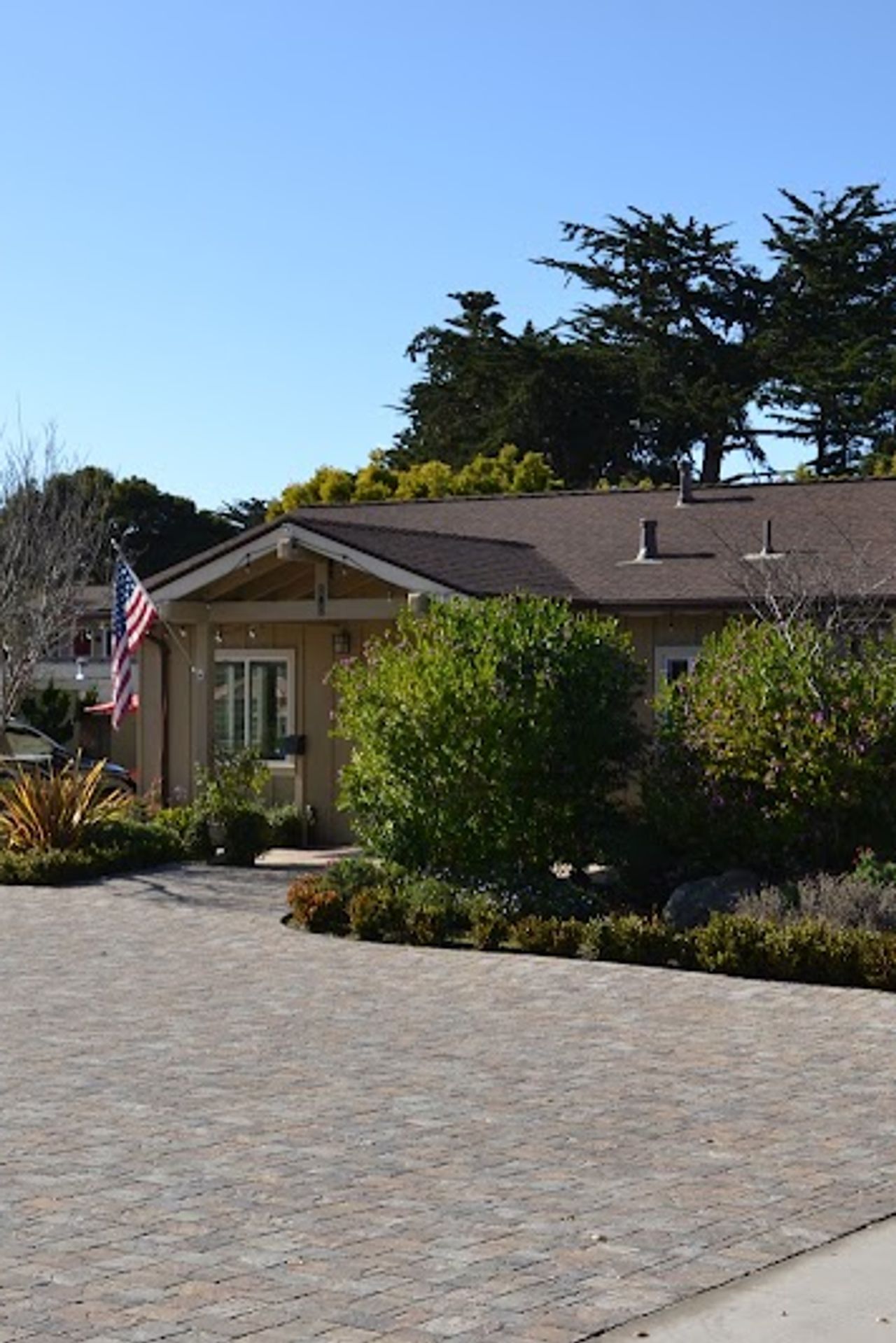 Photo of Monterey Peninsula Inn - Exterior