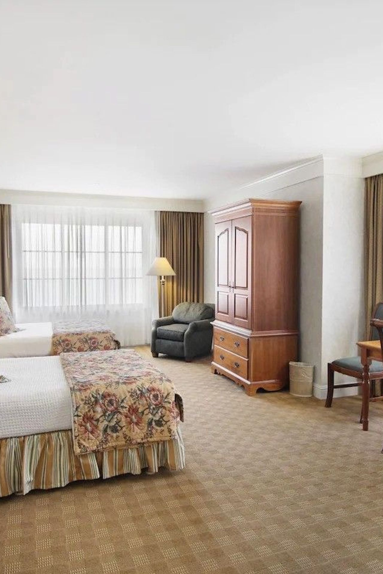 Bay Landing Hotel - Double Queen Room