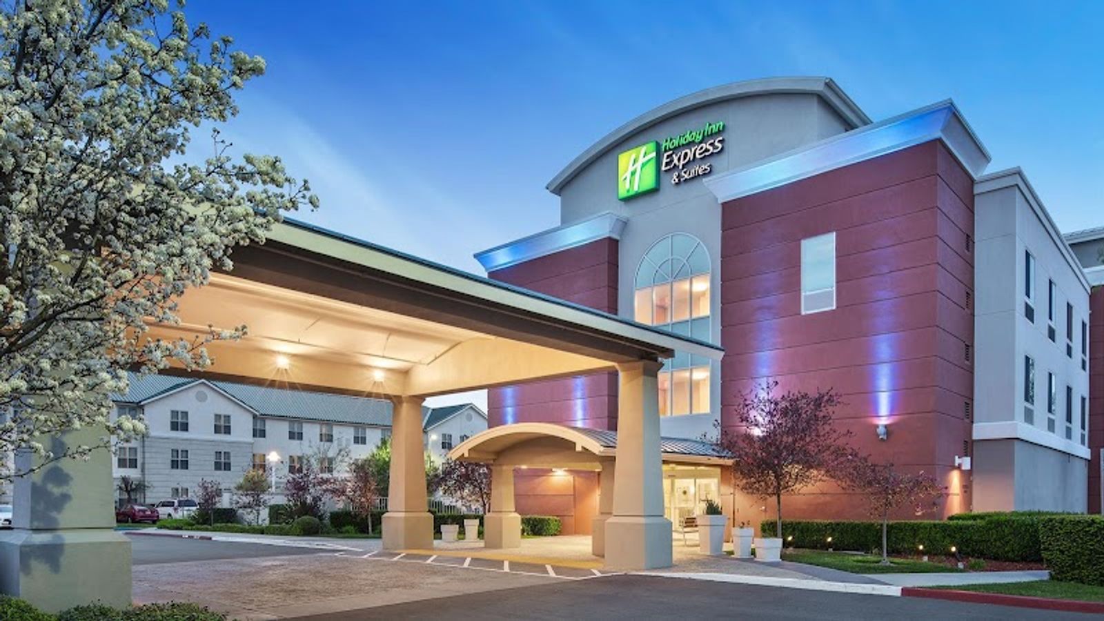 Holiday Inn Express & Suites Sacramento Airport Natomas, an IHG Hotel