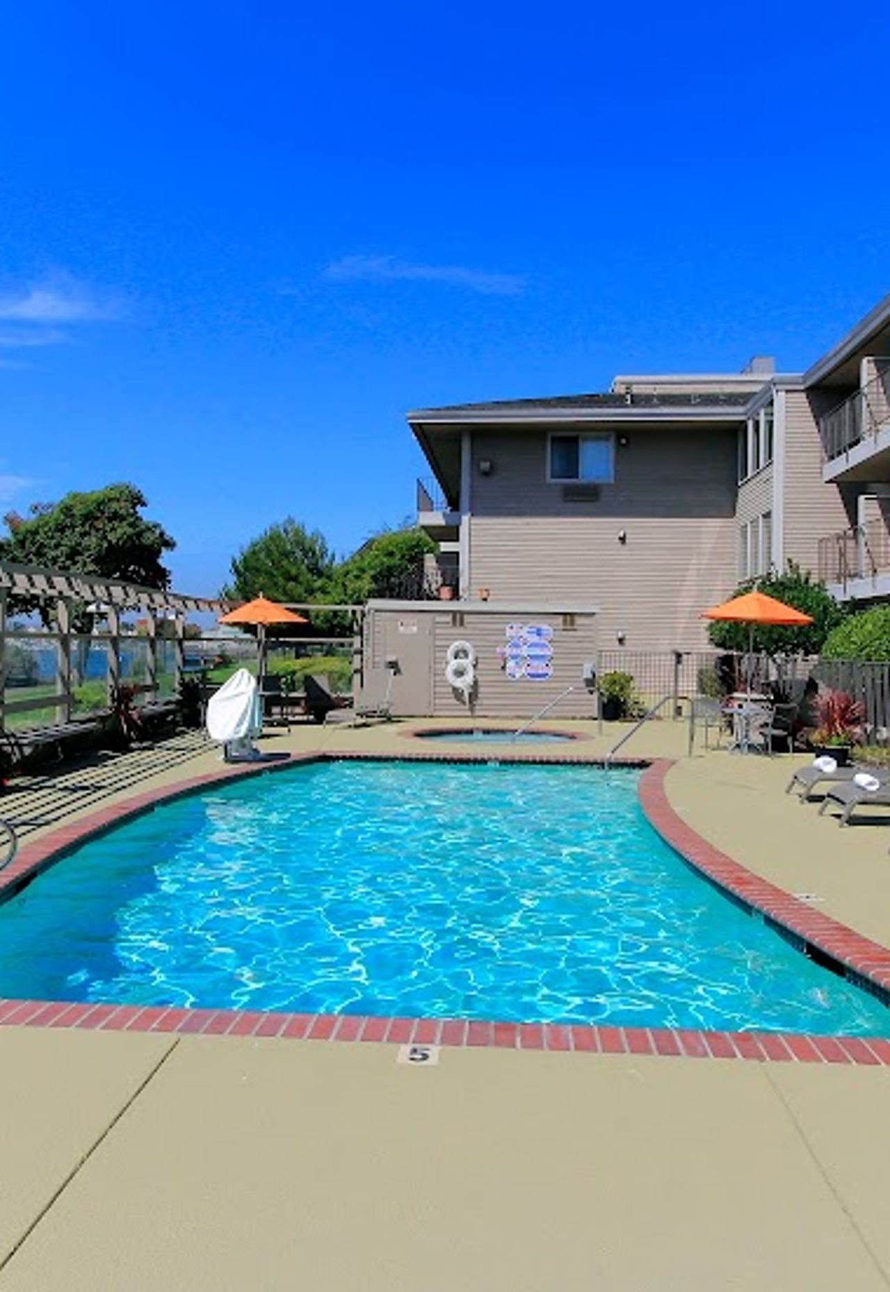 Photo of Executive Inn & Suites