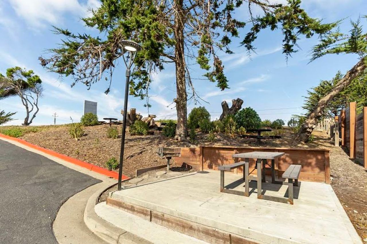 Photo of Best Western Marina State Beach - Outdoor Seating Area