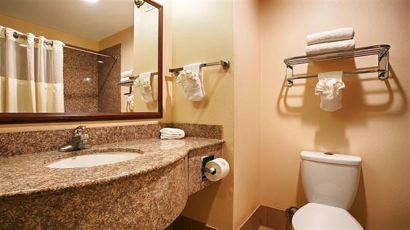 Photo of Best Western I-5 Inn & Suites
