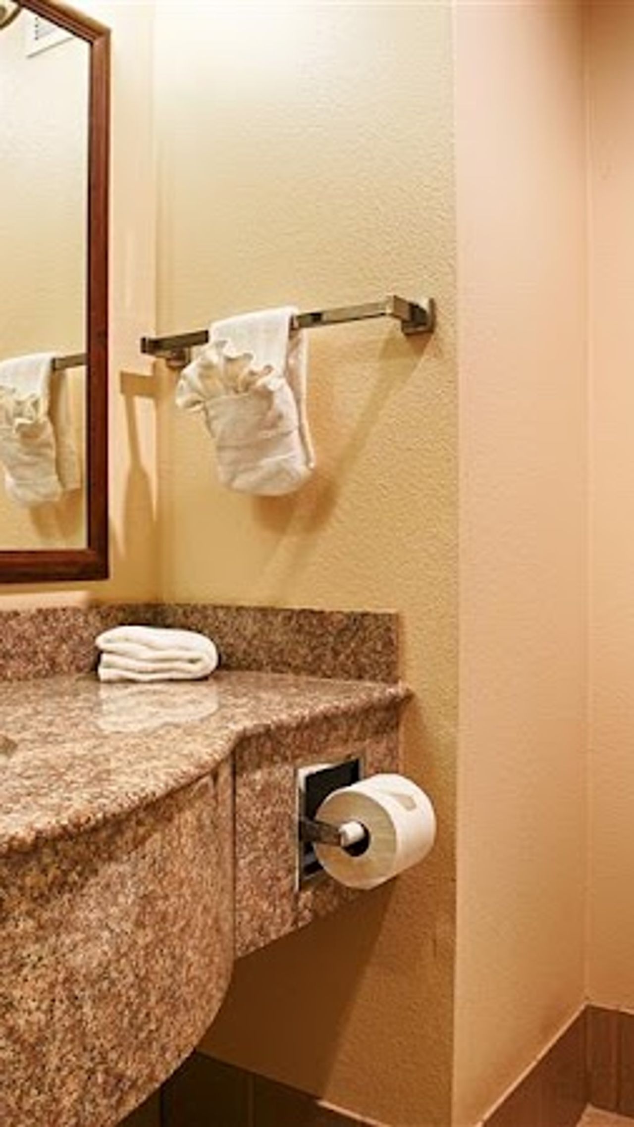 Photo of Best Western I-5 Inn & Suites