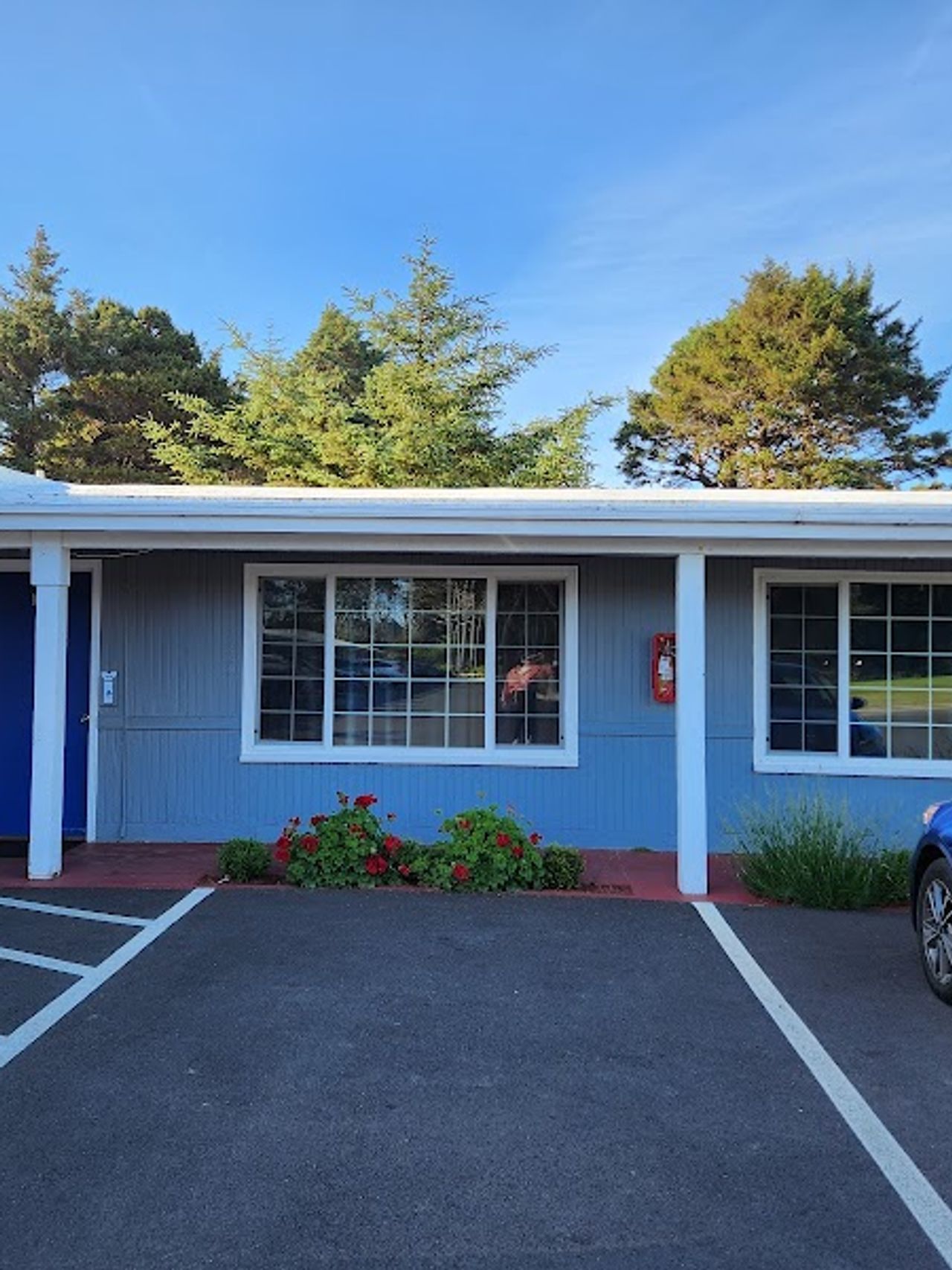 Photo of Deane’s Oceanfront Lodge