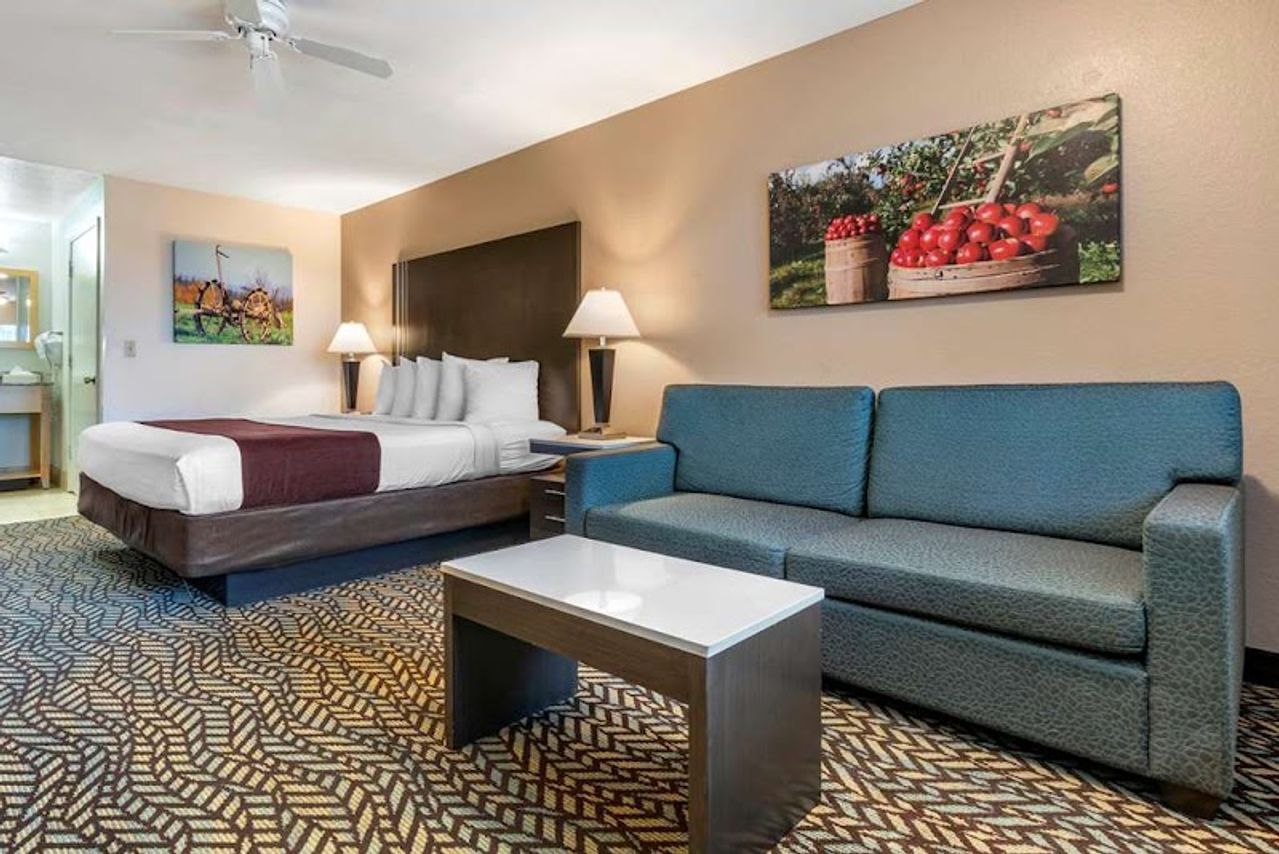 Photo of Best Western Orchard Inn