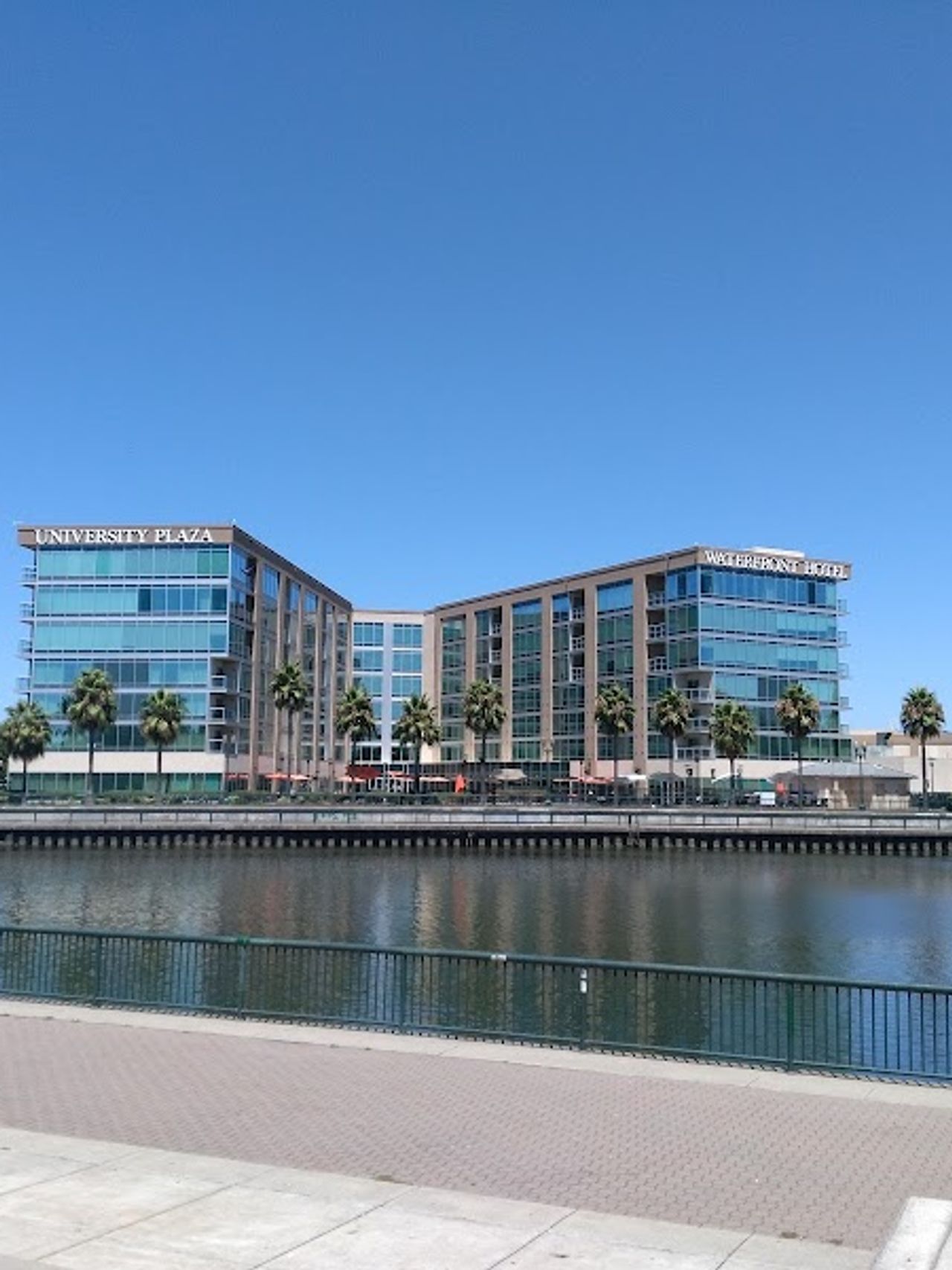 Photo of University Plaza Waterfront Hotel