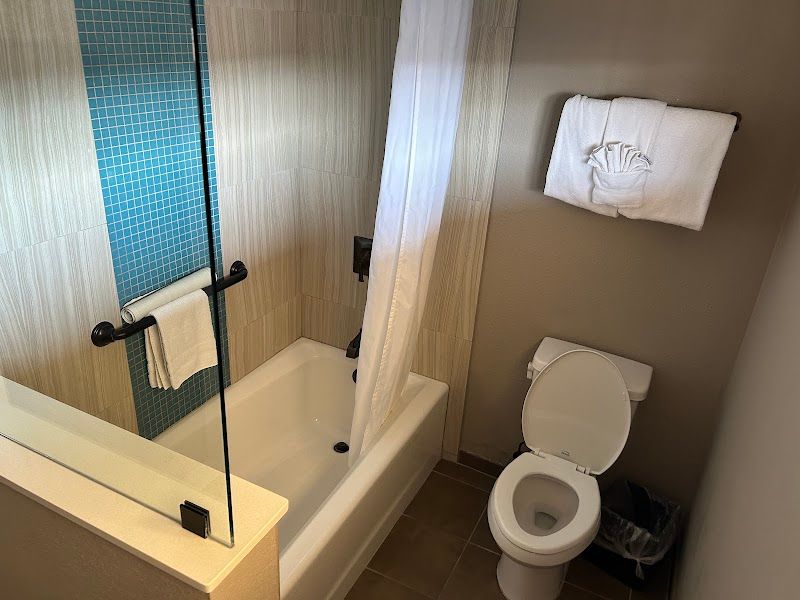 Photo of Wave Street Inn - Bathroom