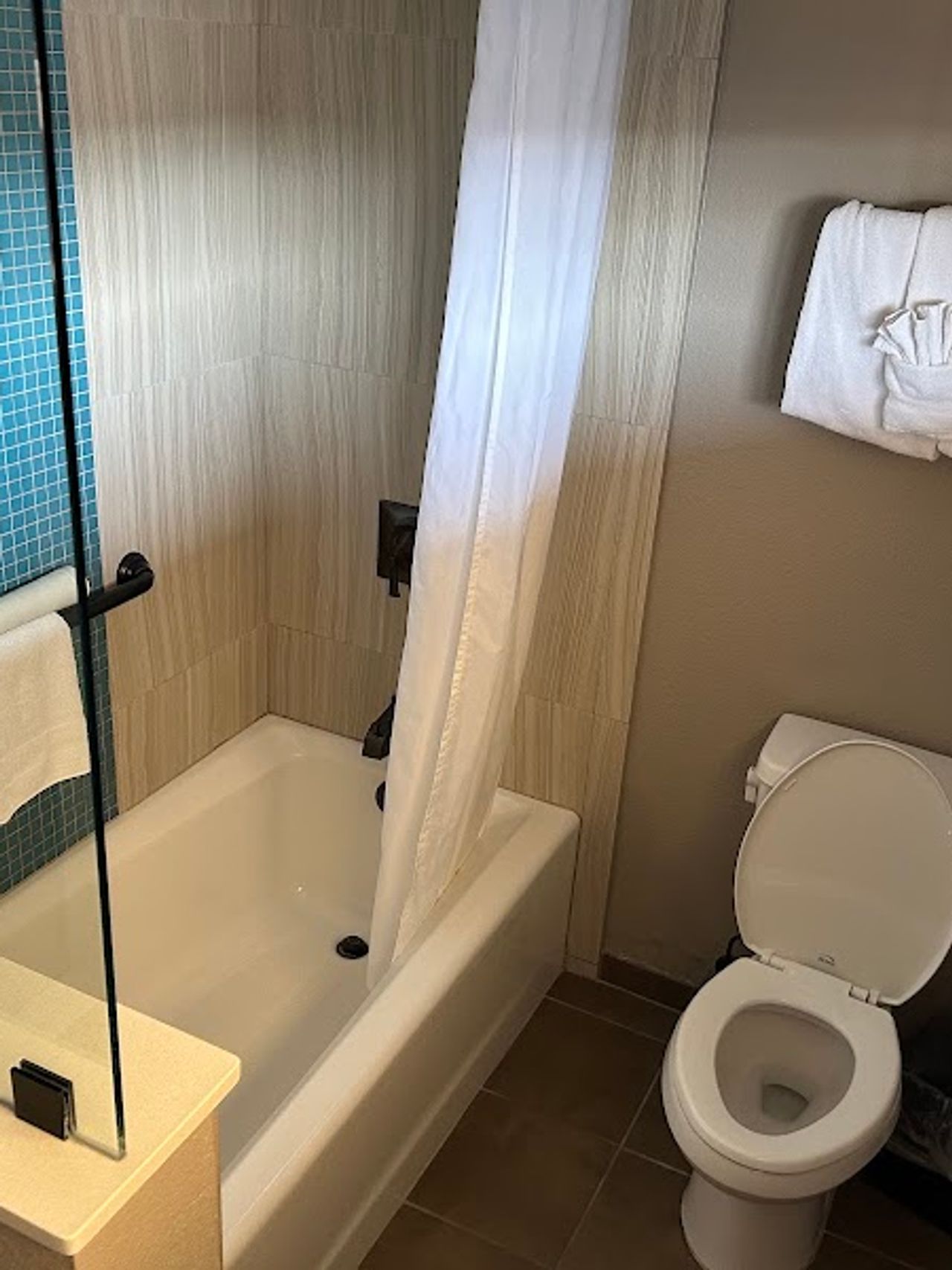 Photo of Wave Street Inn - Bathroom
