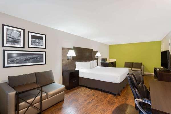 Photo of Baymont by Wyndham Modesto Salida