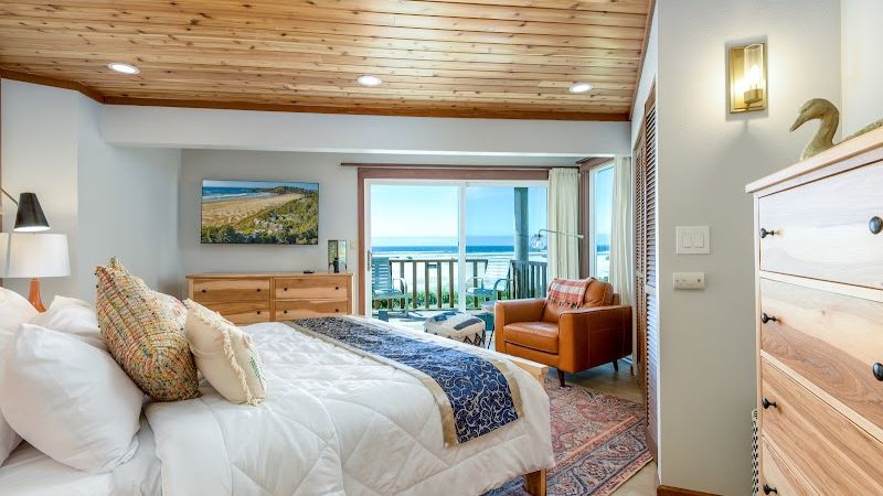 Photo of Little Creek Cove Beach Resort - Room, King Bed