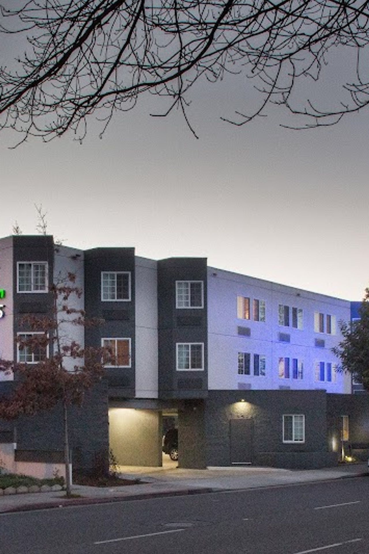 Photo of Holiday Inn Express Mountain View - S Palo Alto, an IHG Hotel