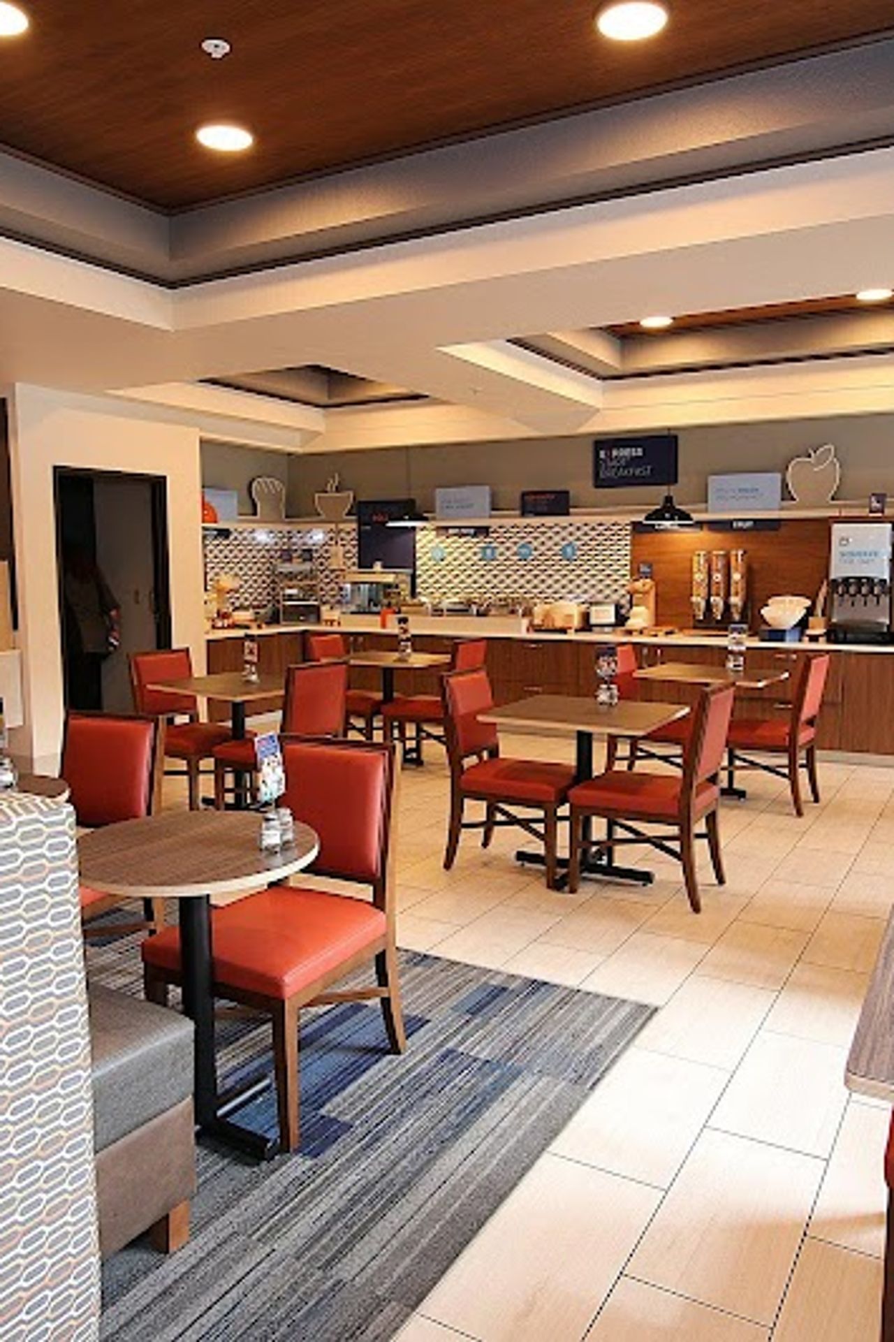 Photo of Holiday Inn Express & Suites Ashland, an IHG Hotel