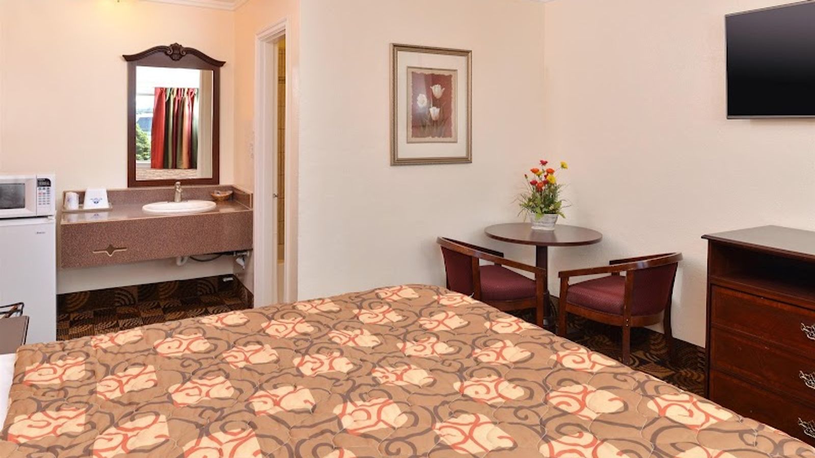 Photo of Americas Best Value Inn & Suites Klamath Falls