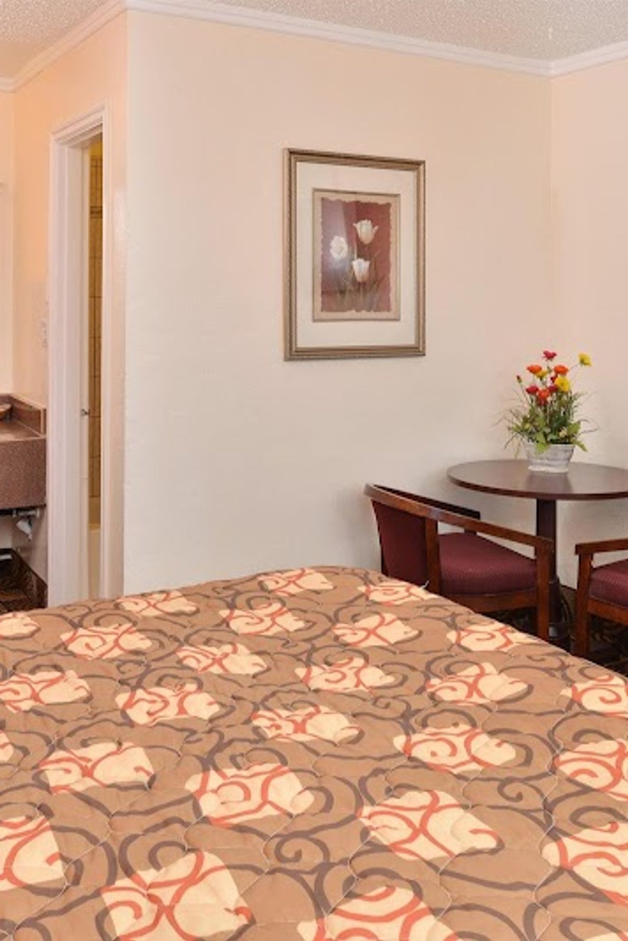 Photo of Americas Best Value Inn & Suites Klamath Falls