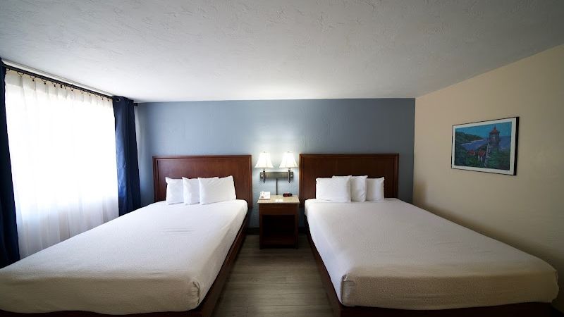 Photo of Village Inn Springfield/Eugene - Room, 2 Queen beds