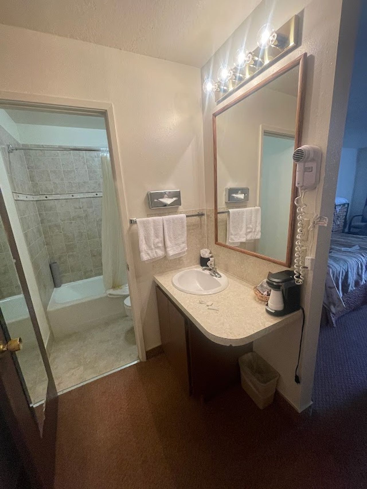 Photo of Clover Creek Inn