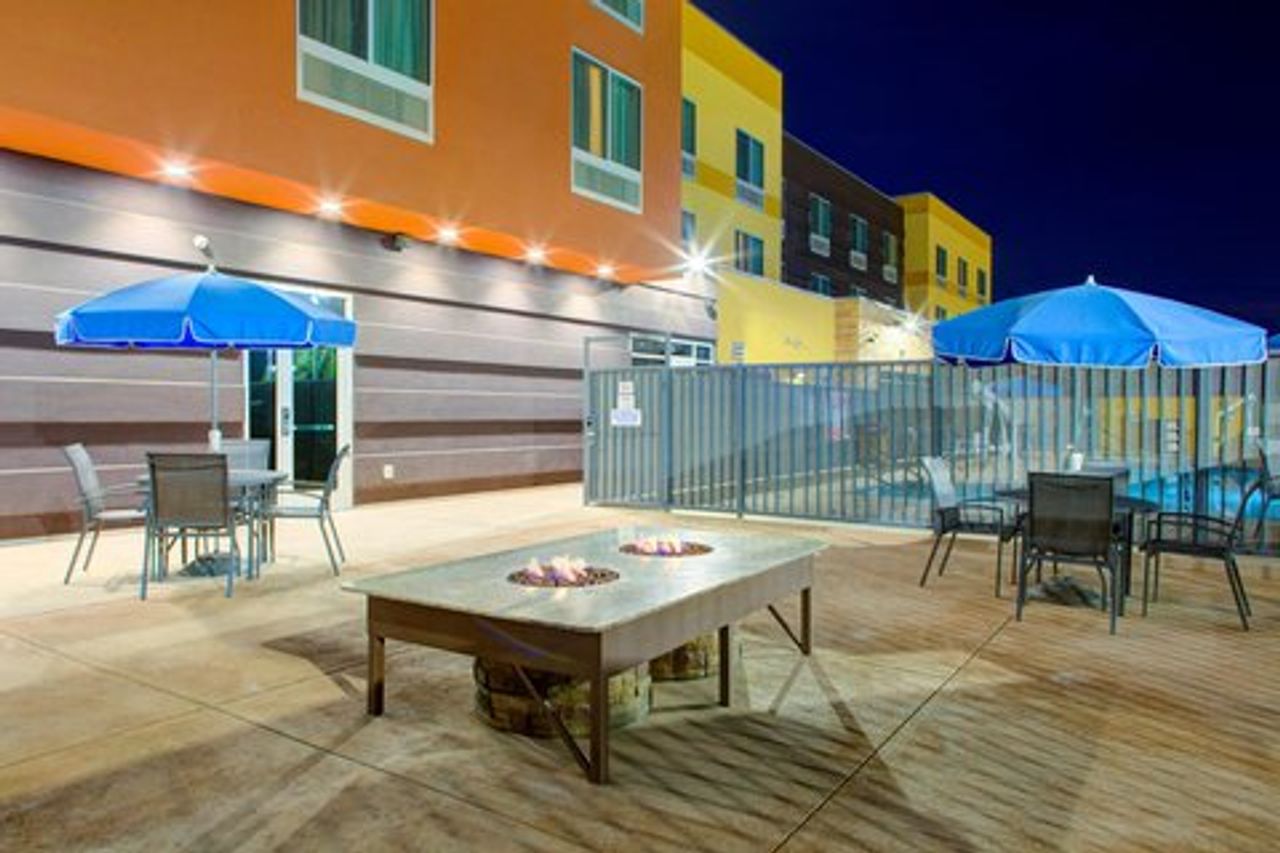 Photo of Fairfield Inn & Suites Bakersfield North/Airport