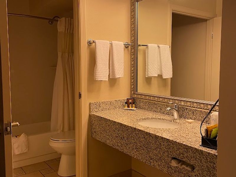 Photo of Best Western Plus Inn at the Vines