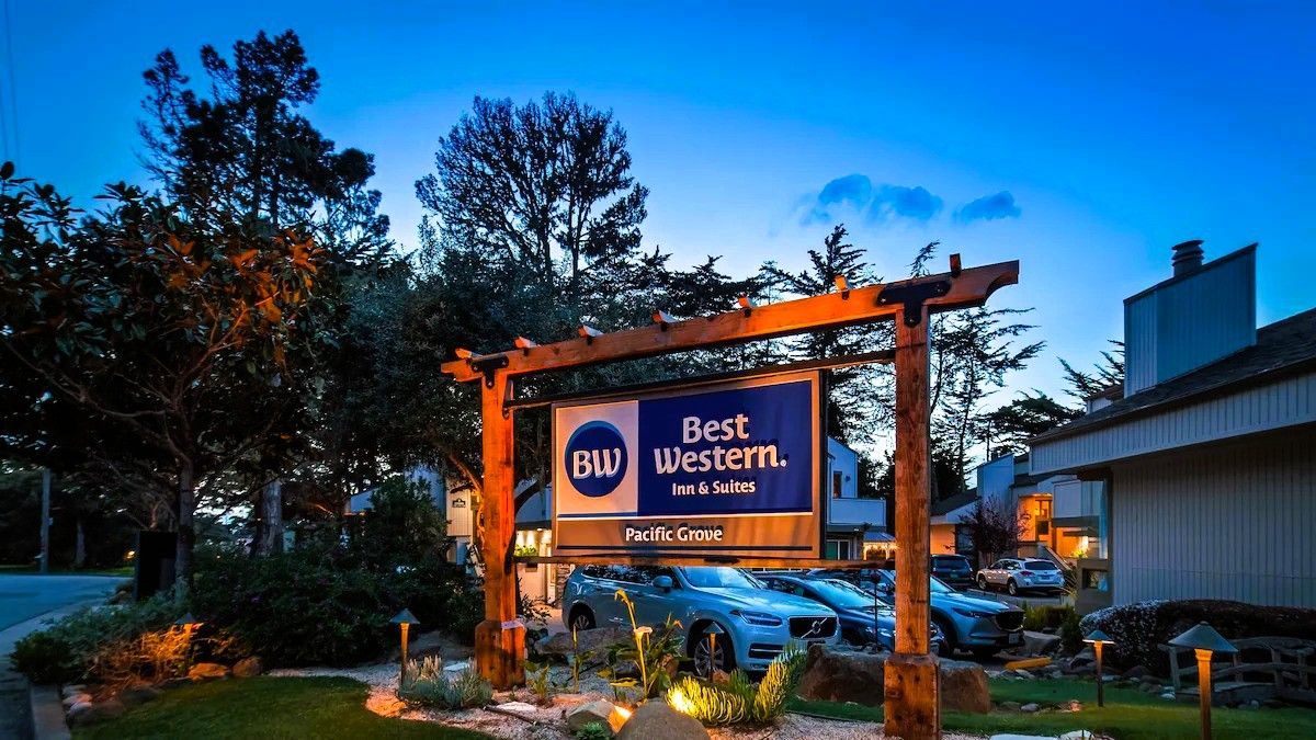 Best Western The Inn & Suites Pacific Grove