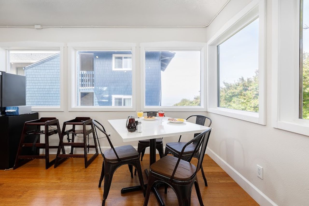 Photo of Surfland Hotel - Complimentary hot breakfast buffet