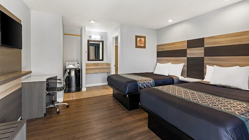 Photo of Bay Breeze Inn