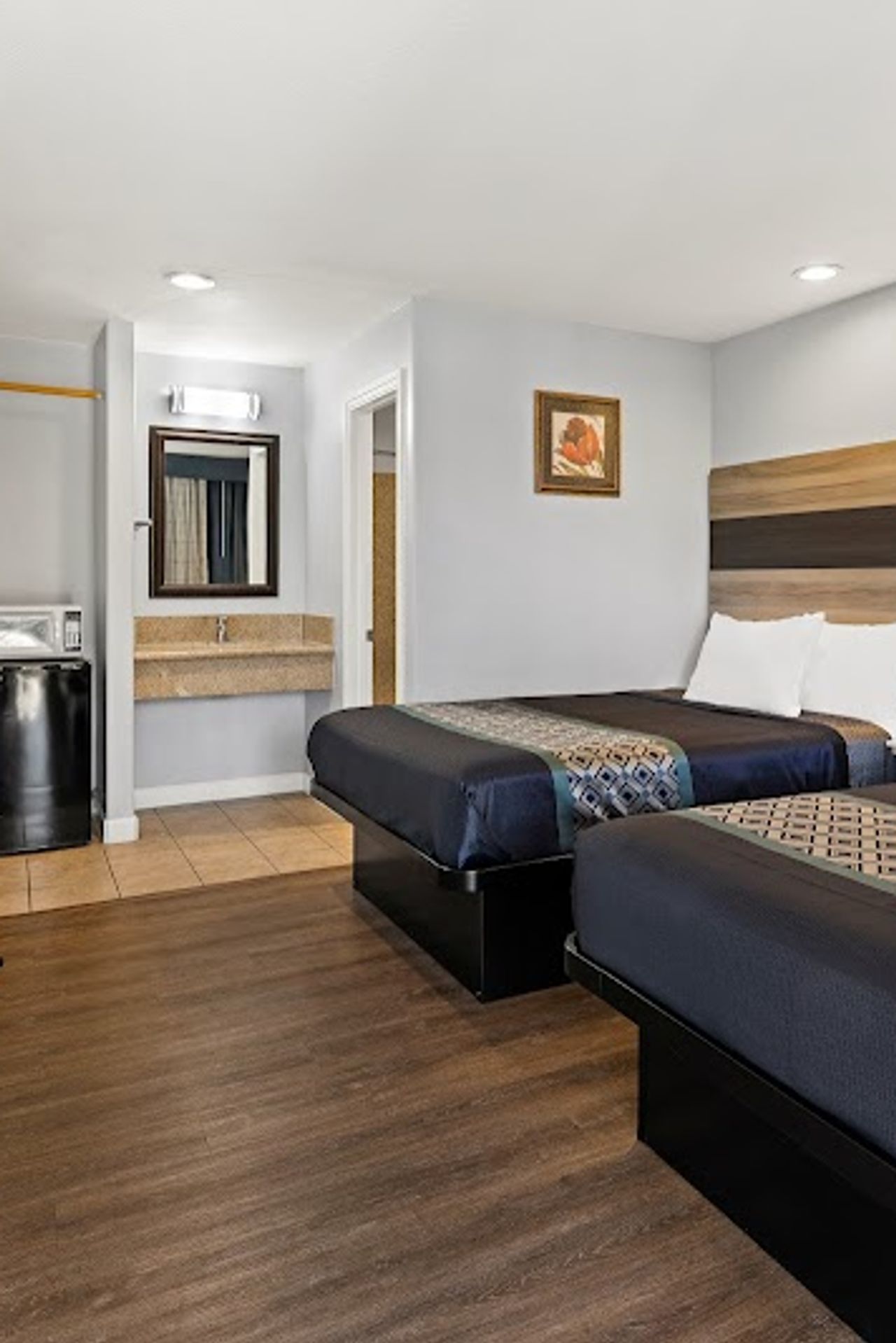 Photo of Bay Breeze Inn