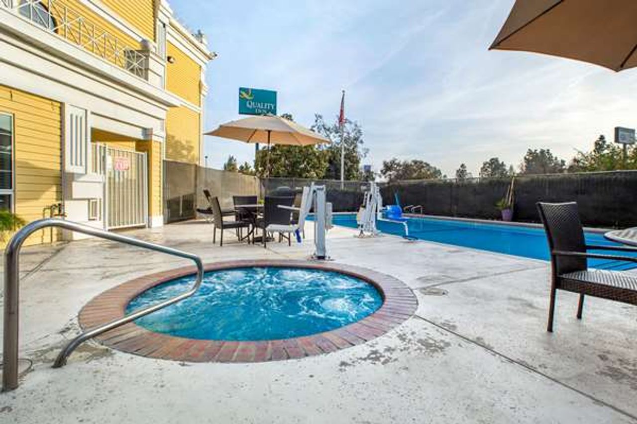 Photo of Quality Inn & Suites Tulare