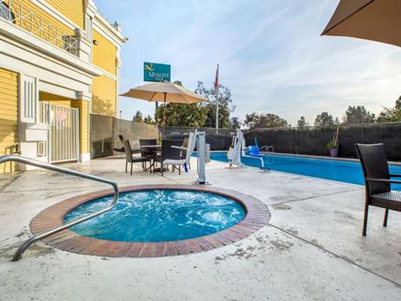 Photo of Quality Inn & Suites Tulare