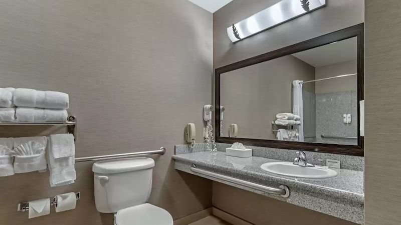 Photo of Comfort Suites Boise West Meridian