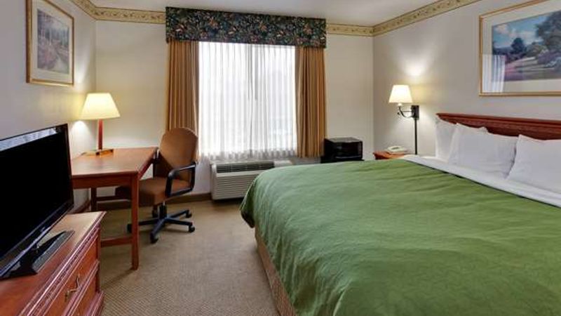 Photo of Country Inn & Suites by Radisson, Fresno North, CA