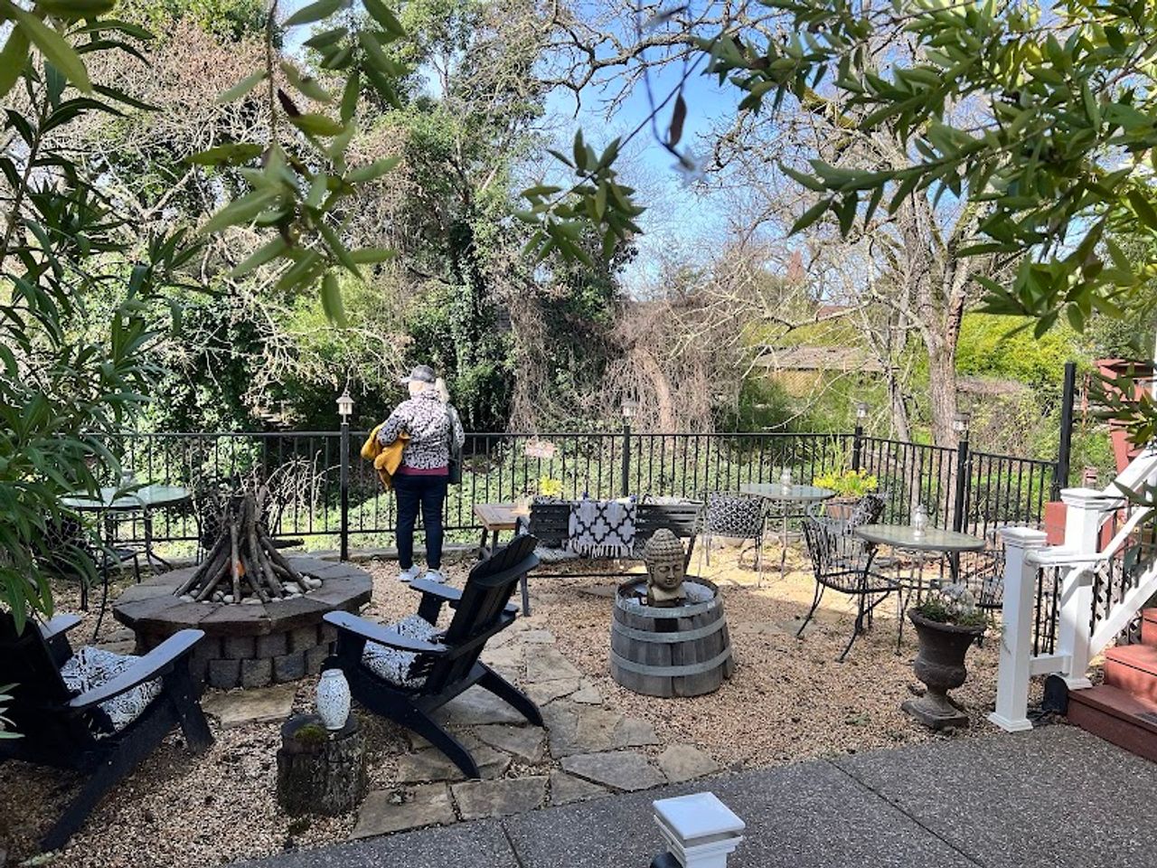 Photo of Glen Ellen Inn