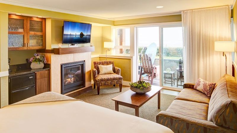 Photo of Surfsand Resort