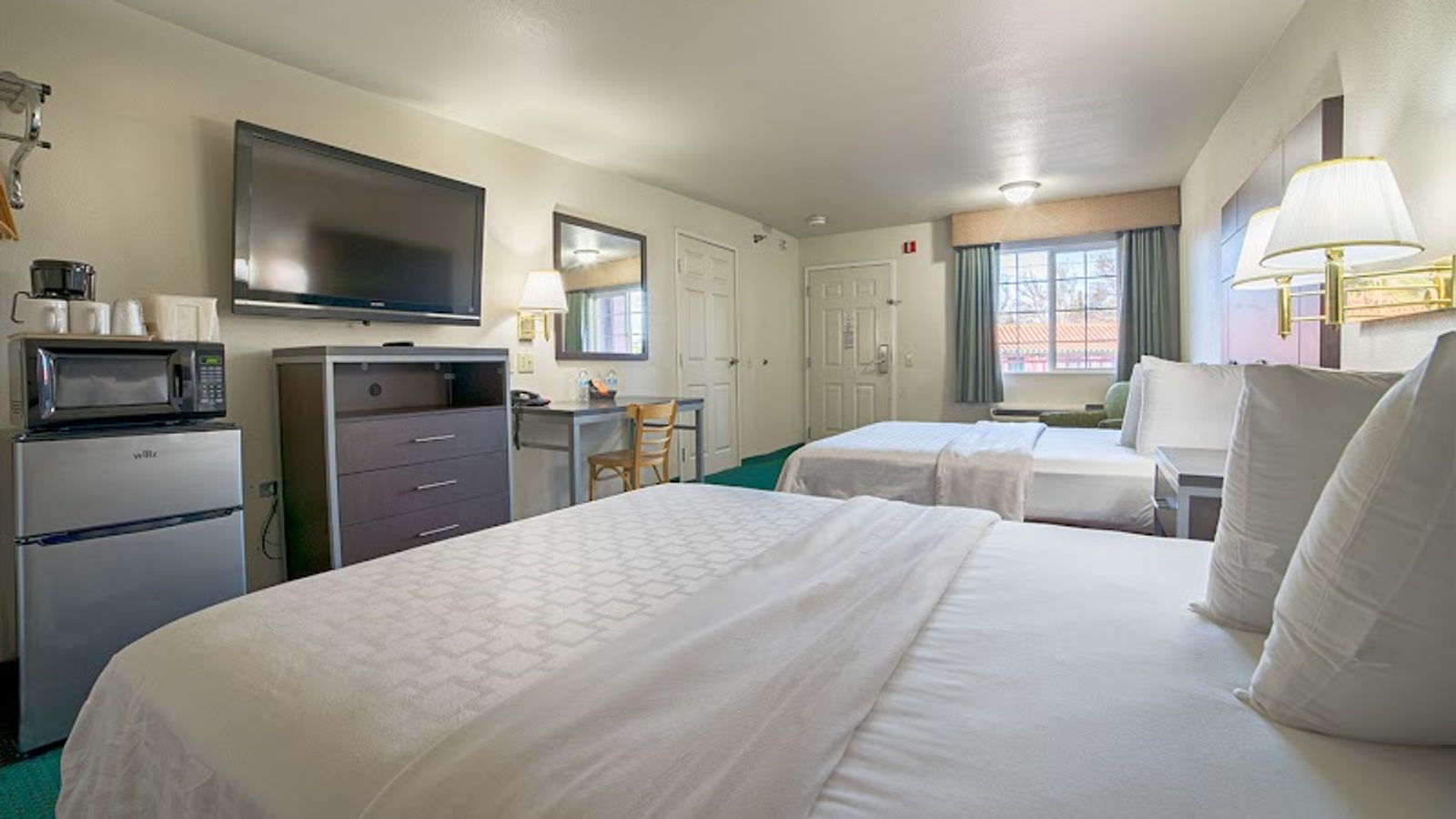 Photo of Turlock Inn