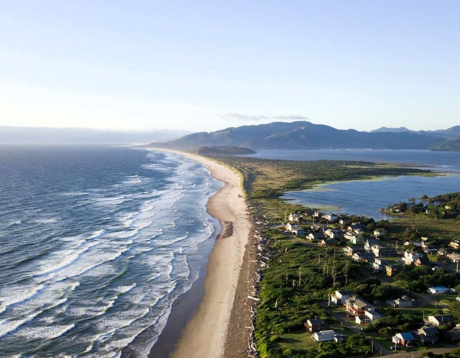 A strip of land between the Pacific Ocean and Tillamook Bay near Bay City in Oregon.